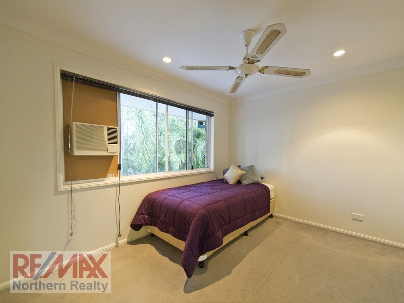 8 Spotted Gum Lane, Cashmere QLD 4500