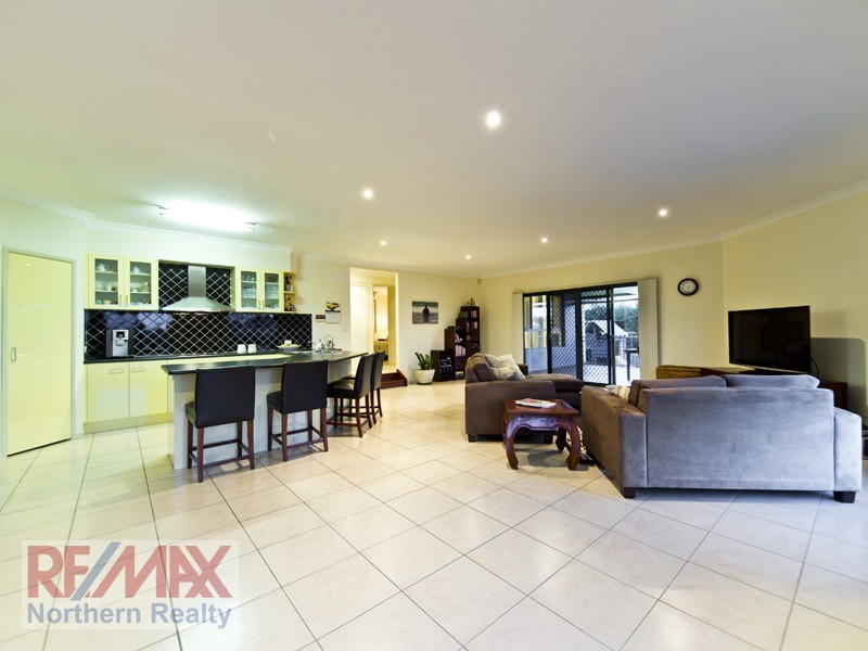 20 Toressian Pl, Cashmere QLD 4500