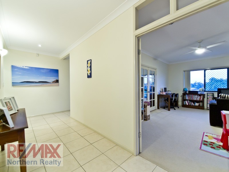 20 Toressian Pl, Cashmere QLD 4500