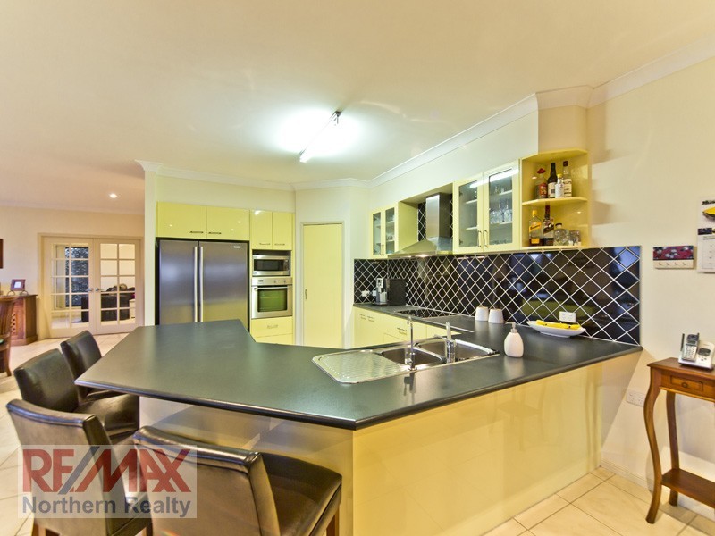 20 Toressian Pl, Cashmere QLD 4500