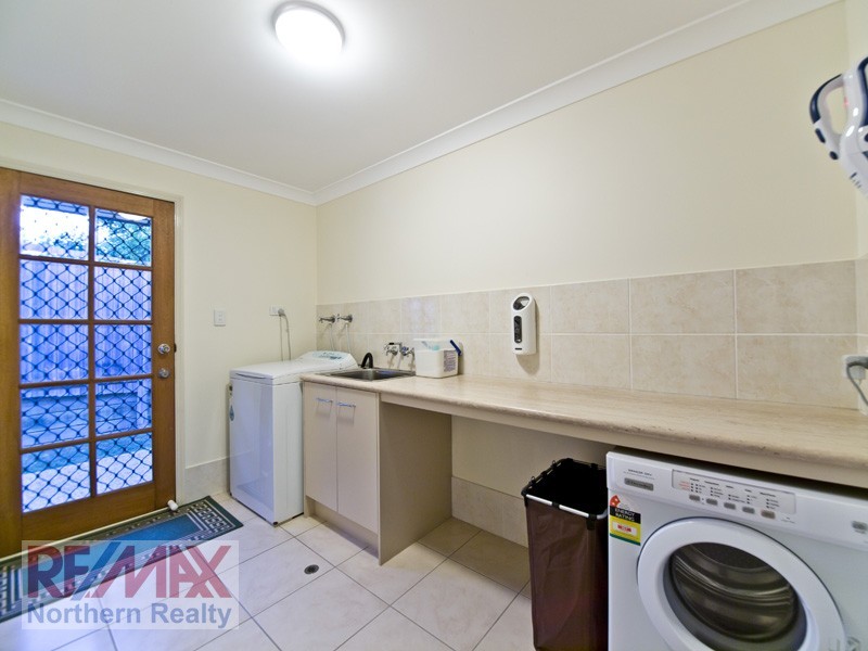 20 Toressian Pl, Cashmere QLD 4500