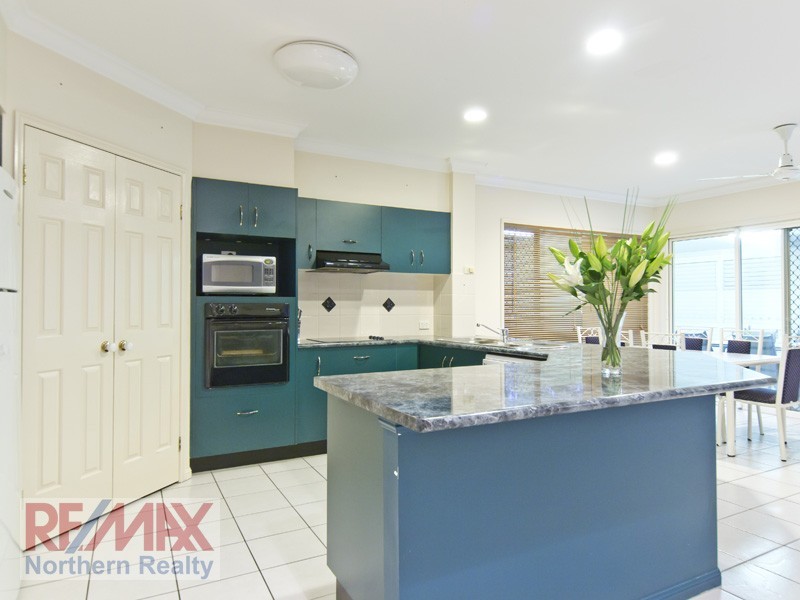 6 Harrow Close, Bridgeman Downs QLD 4035
