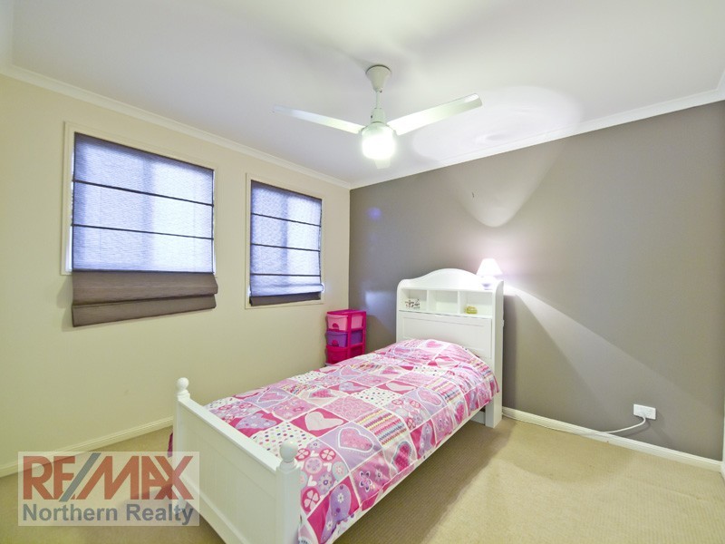 6 Harrow Close, Bridgeman Downs QLD 4035