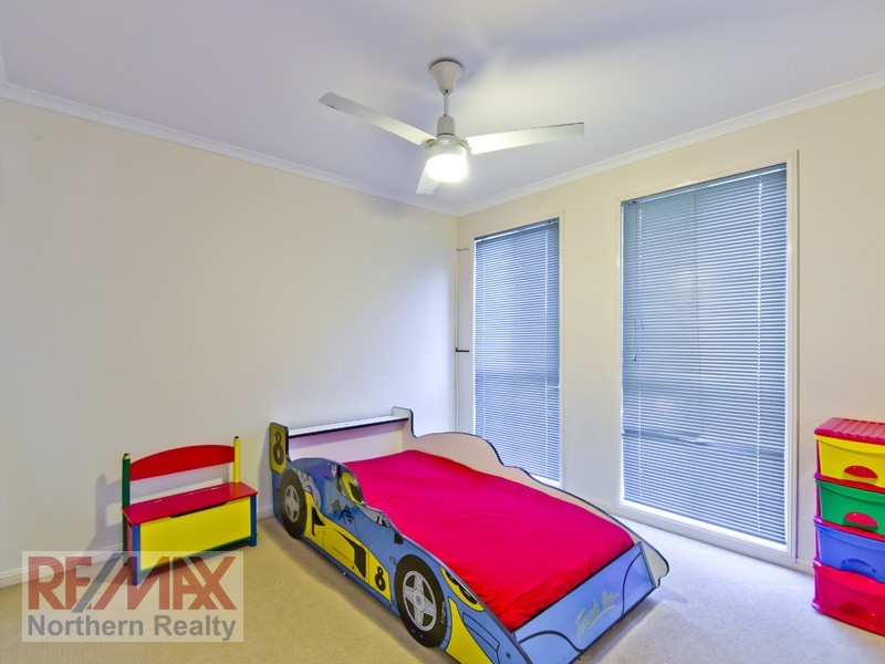 6 Harrow Close, Bridgeman Downs QLD 4035