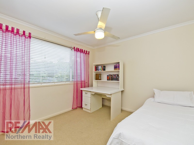 6 Harrow Close, Bridgeman Downs QLD 4035
