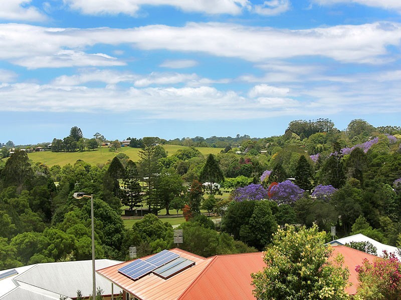 10 Woodpecker Close, Maleny QLD 4552