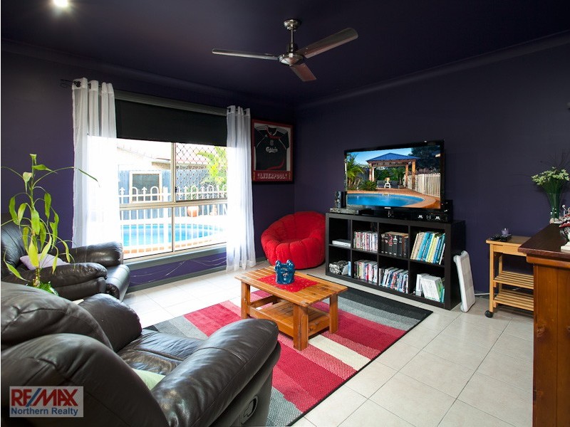 18 Pine Valley Drive, Joyner QLD 4500