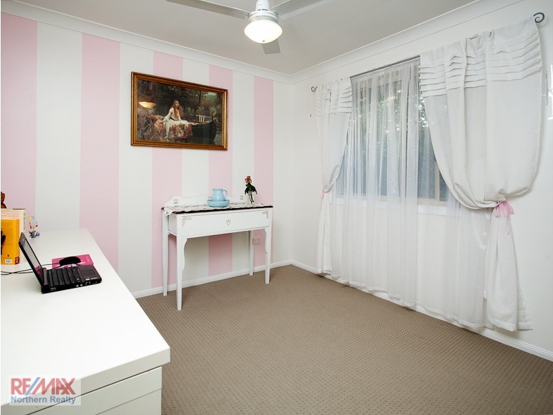 18 Pine Valley Drive, Joyner QLD 4500