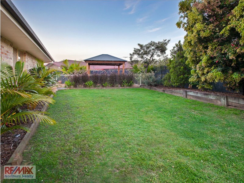 18 Pine Valley Drive, Joyner QLD 4500