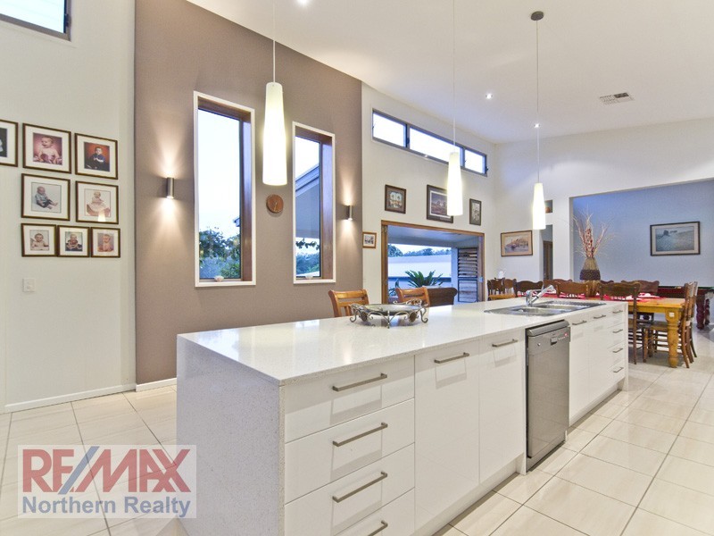 9 Maxwell Place, Cashmere QLD 4500