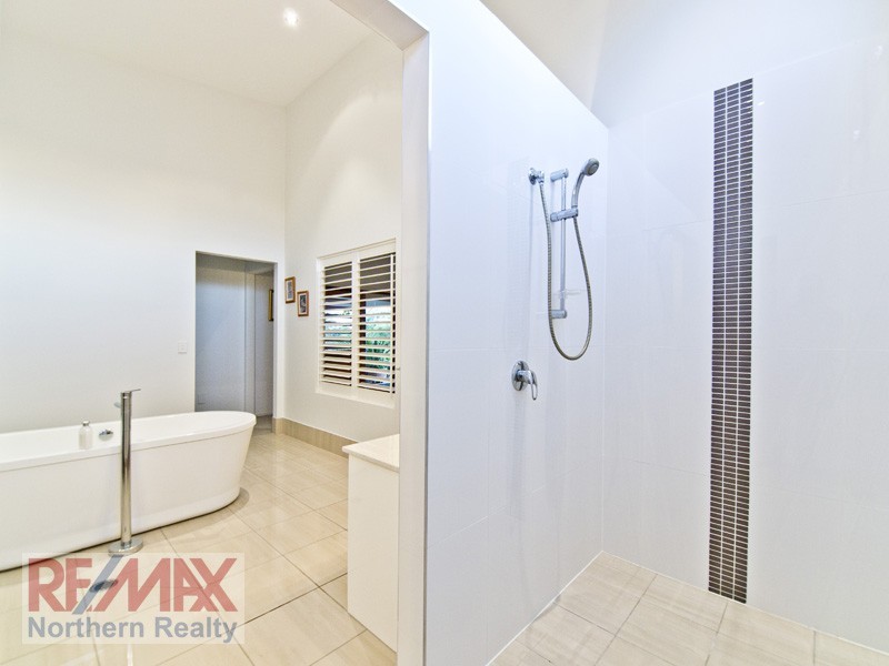 9 Maxwell Place, Cashmere QLD 4500