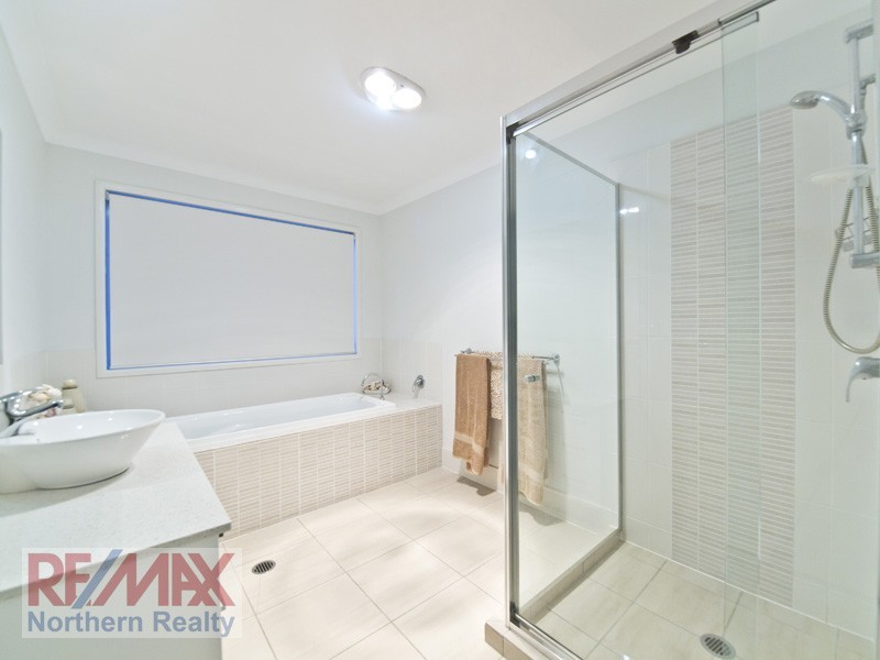 9 Maxwell Place, Cashmere QLD 4500