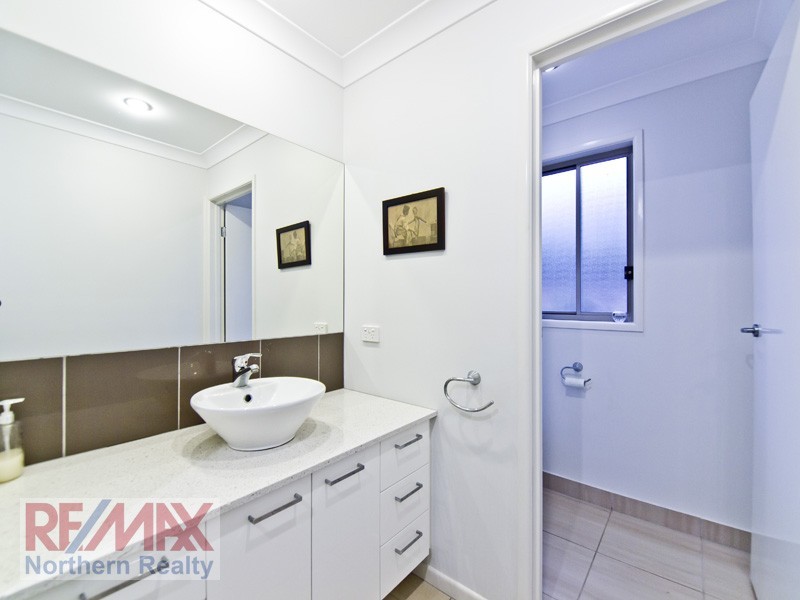 9 Maxwell Place, Cashmere QLD 4500