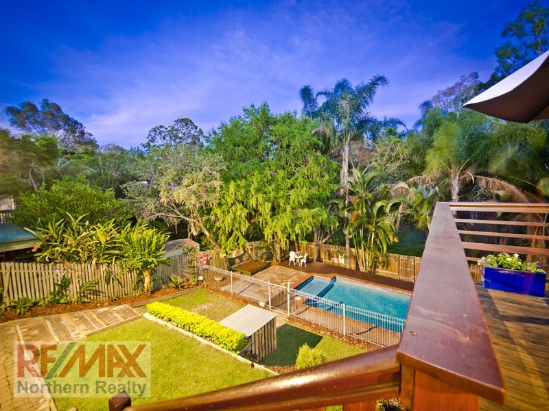 60 Folkstone Ave, Albany Creek QLD 4035