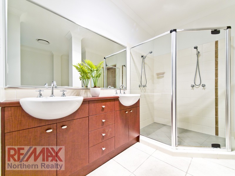 6 Starina Ct, Eatons Hill QLD 4037