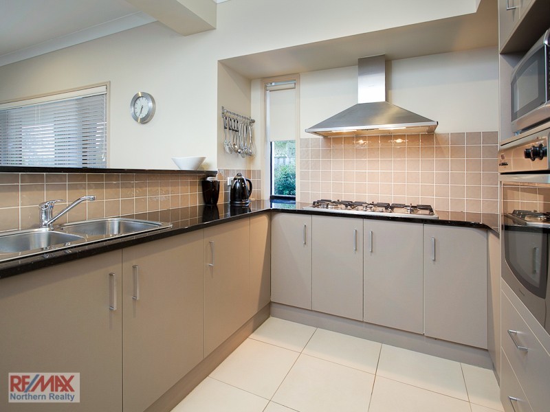 34 Travorten Drive, Bridgeman Downs QLD 4035