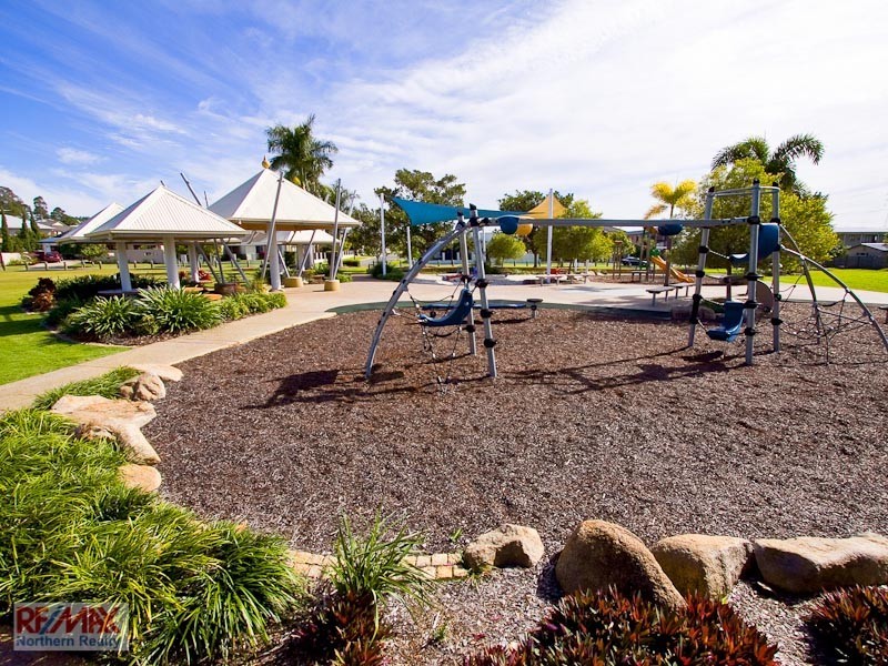 34 Travorten Drive, Bridgeman Downs QLD 4035