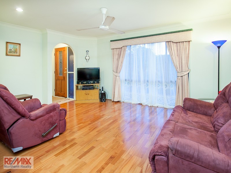 6 Twilight Court, Regents Park QLD 4118