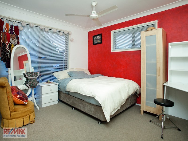 6 Twilight Court, Regents Park QLD 4118