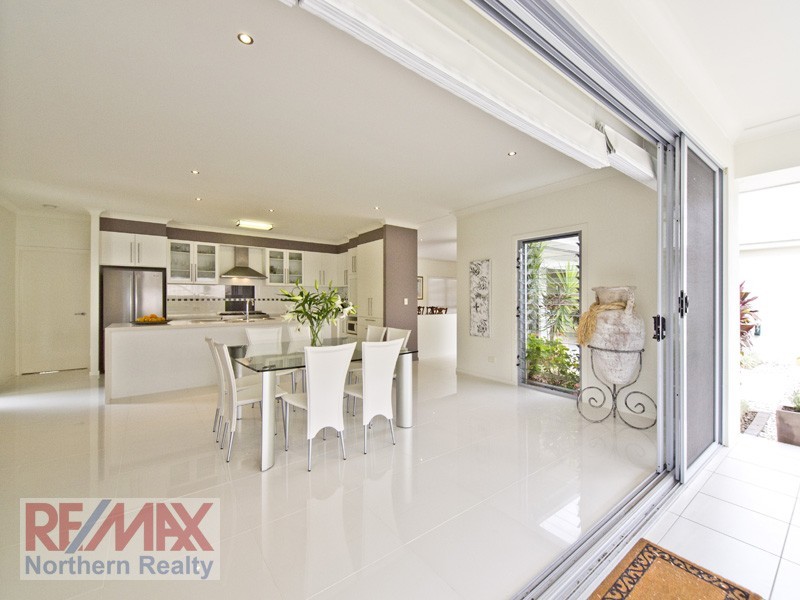 2 Jubilee Court, Eatons Hill QLD 4037