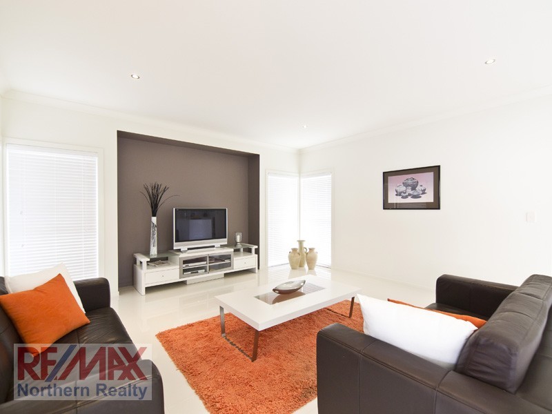 2 Jubilee Court, Eatons Hill QLD 4037