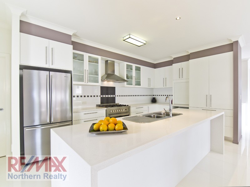 2 Jubilee Court, Eatons Hill QLD 4037