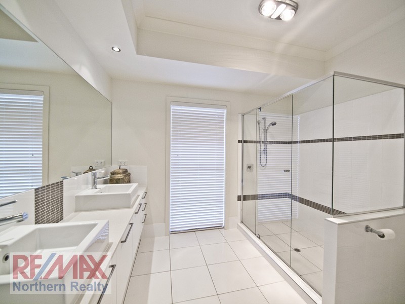 2 Jubilee Court, Eatons Hill QLD 4037