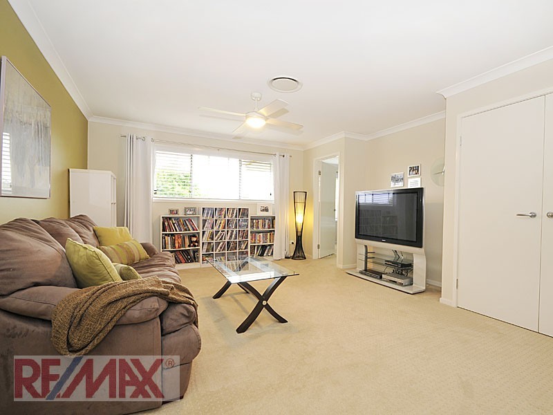 15 Buttonwood Cl, Albany Creek QLD 4035