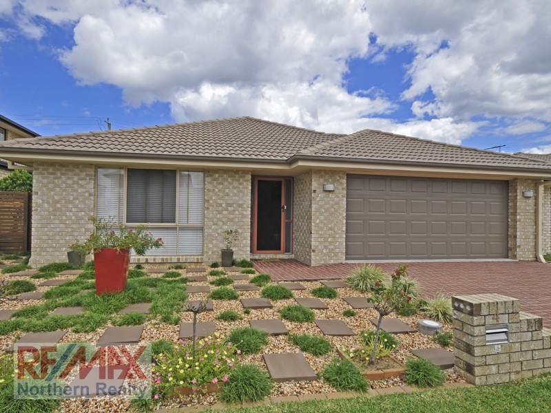 4 Petrie Cr, Aspley QLD 4034