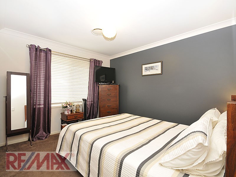 4 Petrie Cr, Aspley QLD 4034