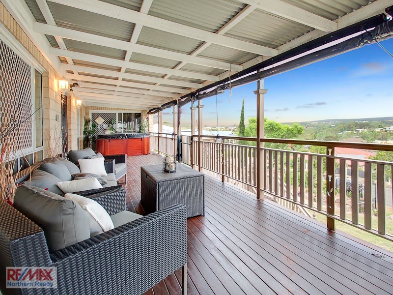 26 Glendore Court, Eatons Hill QLD 4037