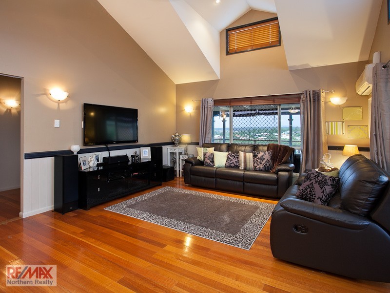 26 Glendore Court, Eatons Hill QLD 4037