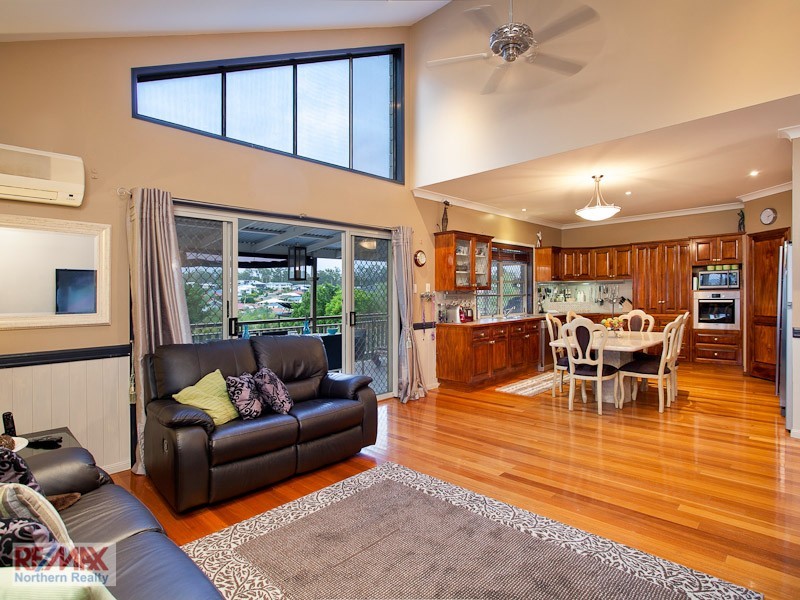 26 Glendore Court, Eatons Hill QLD 4037