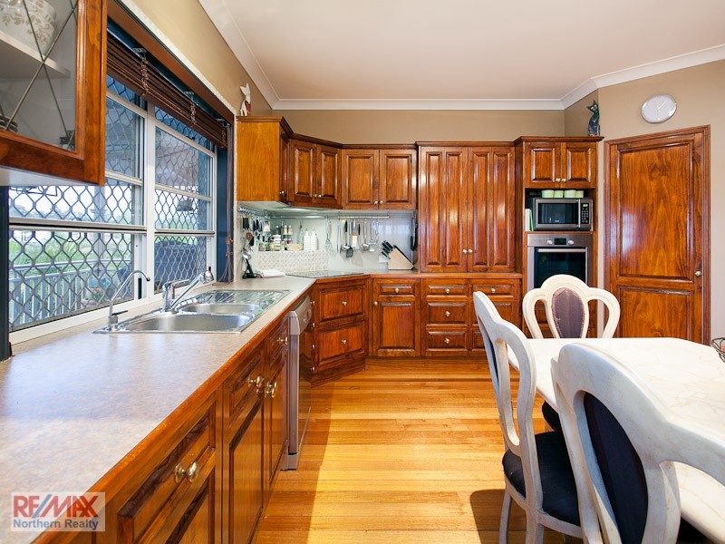 26 Glendore Court, Eatons Hill QLD 4037