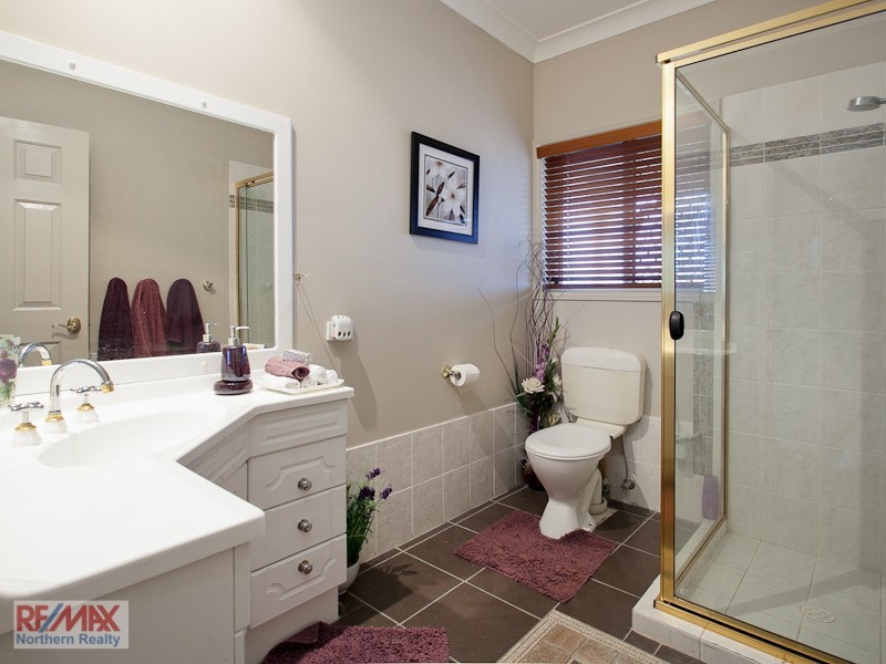 26 Glendore Court, Eatons Hill QLD 4037