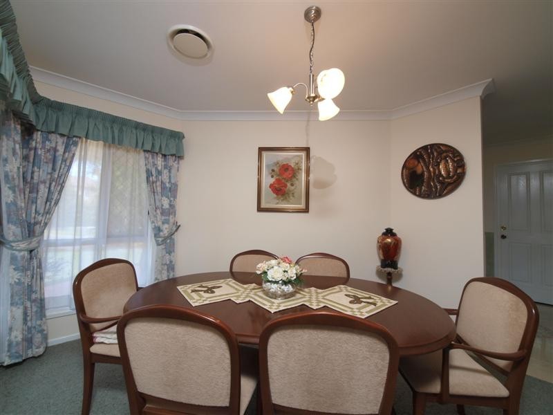 44 Gleneagles Cres, Albany Creek QLD 4035