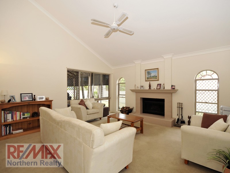 5 Champions Court, Albany Creek QLD 4035