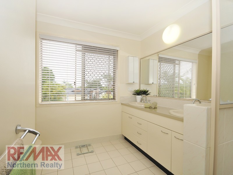 5 Champions Court, Albany Creek QLD 4035