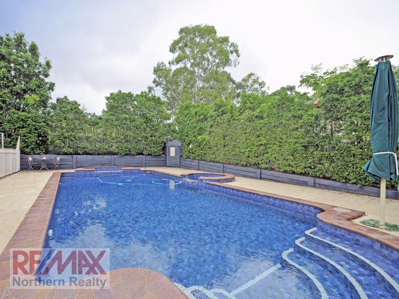 5 Champions Court, Albany Creek QLD 4035