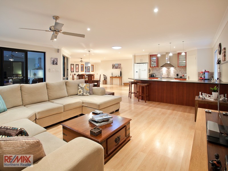 13 Bowerbird Ct, Cashmere QLD 4500