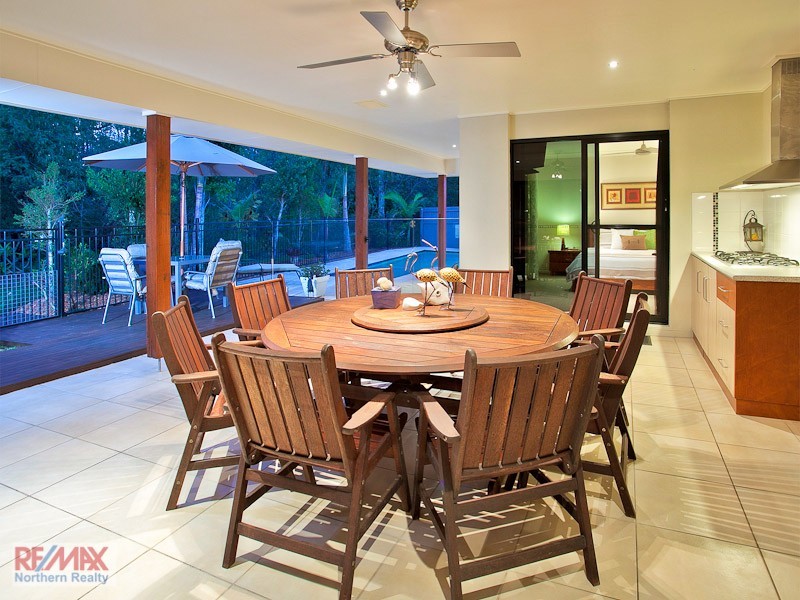 13 Bowerbird Ct, Cashmere QLD 4500