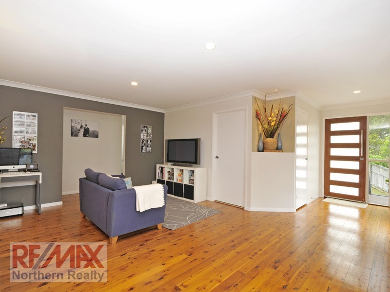 9 Georgette Ct, Eatons Hill QLD 4037