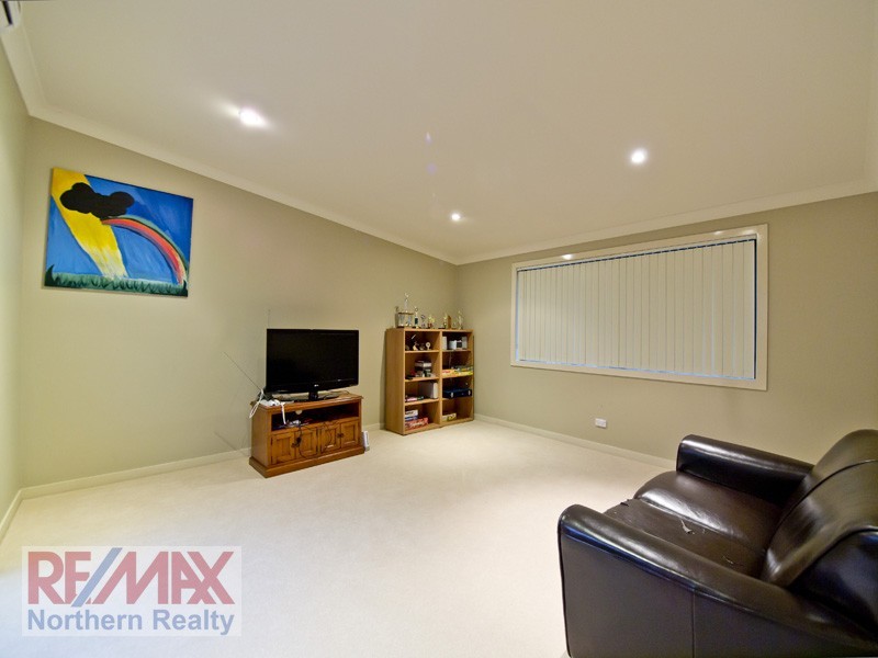 12 Jubilee Court, Eatons Hill QLD 4037