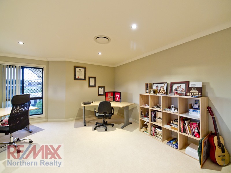 12 Jubilee Court, Eatons Hill QLD 4037