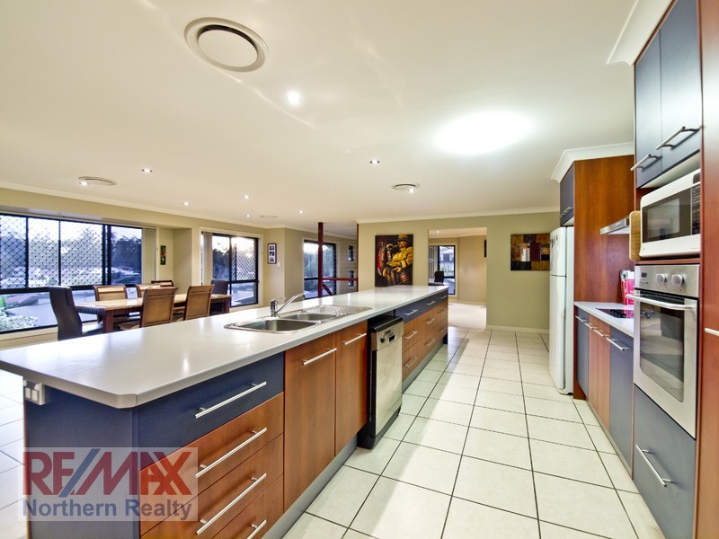 12 Jubilee Court, Eatons Hill QLD 4037