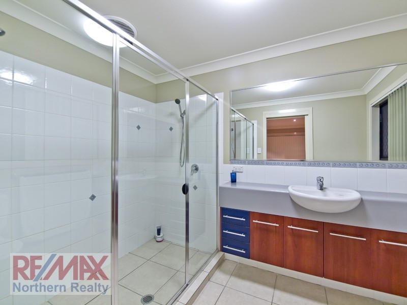 12 Jubilee Court, Eatons Hill QLD 4037