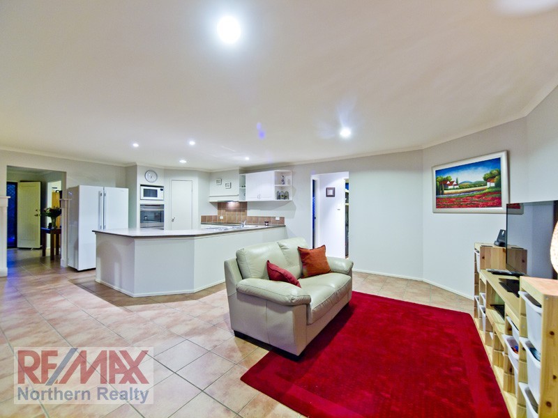 11 Duet Ct, Eatons Hill QLD 4037