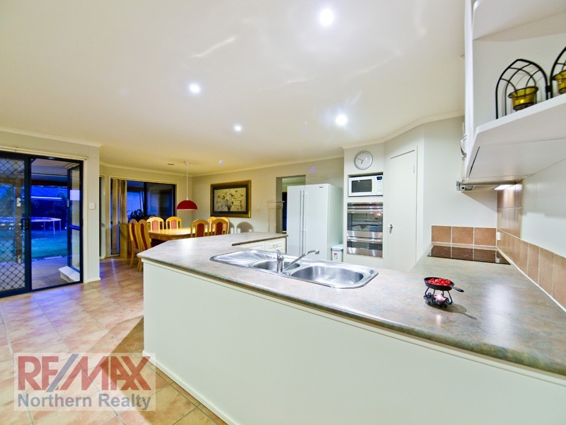 11 Duet Ct, Eatons Hill QLD 4037