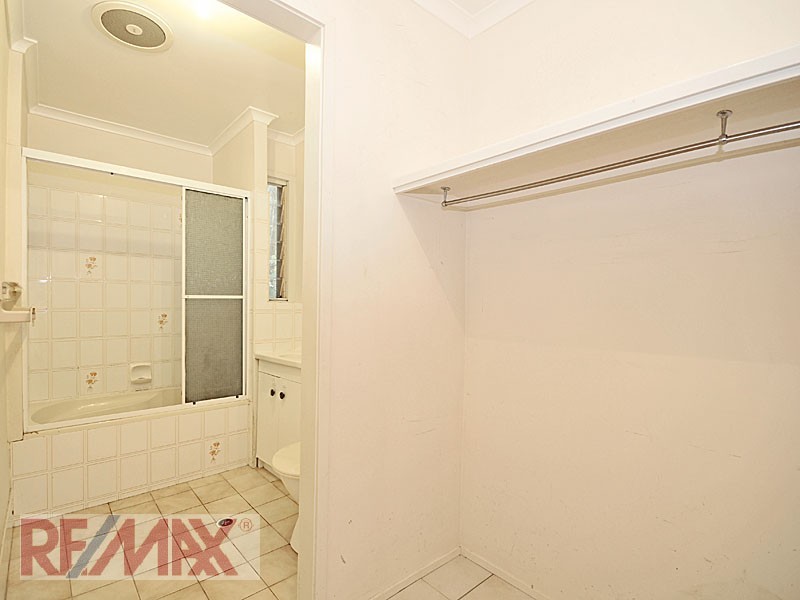 17 Park Road, Ferny Hills QLD 4055