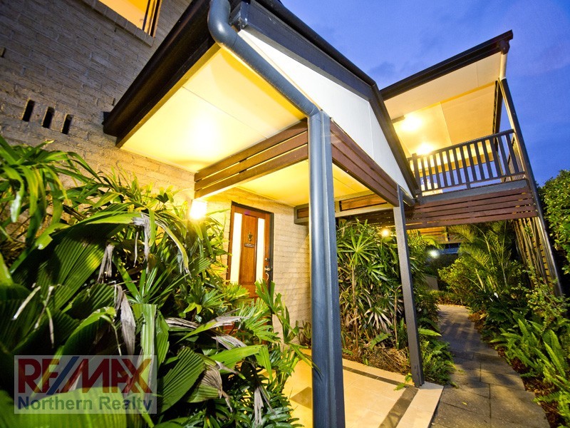 11 Valencia Court, Eatons Hill QLD 4037